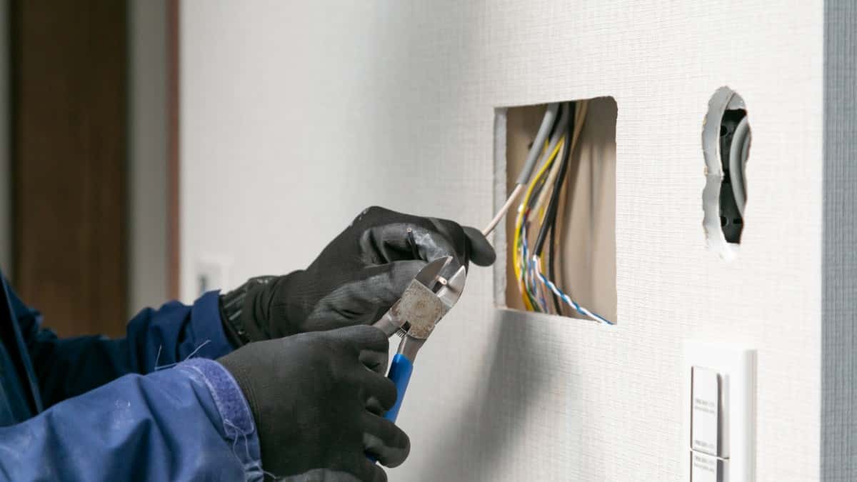 徳島市の電気工事費用相場|依頼前に知るべき相場と失敗しない選び方